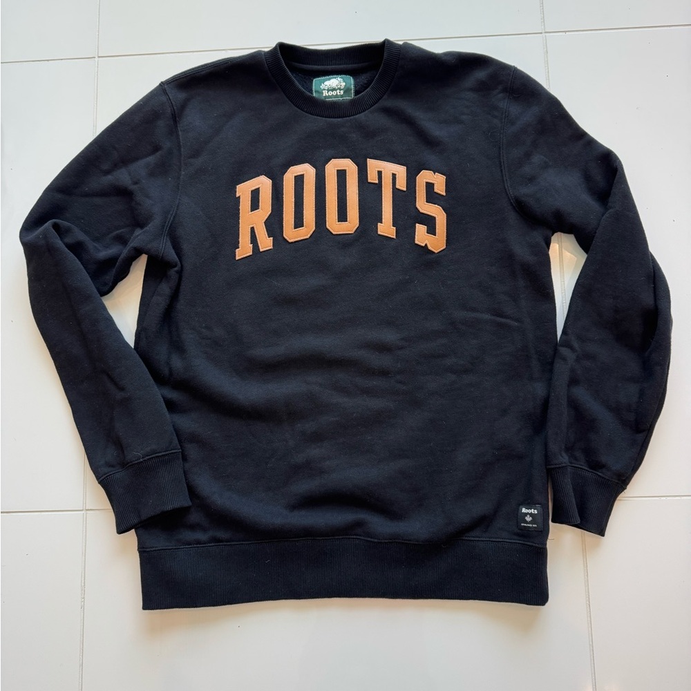ROOTS Black and Brown crewneck sweatshirt